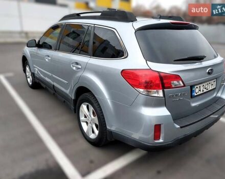 Сірий Субару Аутбек, об'ємом двигуна 2.46 л та пробігом 215 тис. км за 13250 $, фото 7 на Automoto.ua