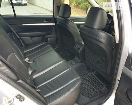 Серый Субару Аутбек, объемом двигателя 2.5 л и пробегом 322 тыс. км за 9200 $, фото 69 на Automoto.ua