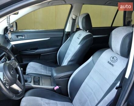 Сірий Субару Аутбек, об'ємом двигуна 2 л та пробігом 251 тис. км за 6800 $, фото 16 на Automoto.ua