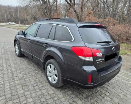 Сірий Субару Аутбек, об'ємом двигуна 2.5 л та пробігом 177 тис. км за 8400 $, фото 6 на Automoto.ua