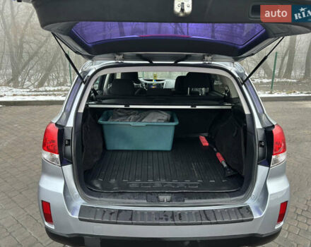 Сірий Субару Аутбек, об'ємом двигуна 2.5 л та пробігом 240 тис. км за 8900 $, фото 7 на Automoto.ua