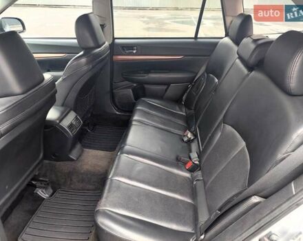 Серый Субару Аутбек, объемом двигателя 2.46 л и пробегом 215 тыс. км за 12150 $, фото 22 на Automoto.ua