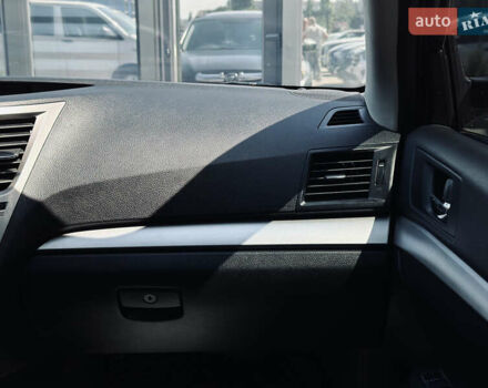 Серый Субару Аутбек, объемом двигателя 2.46 л и пробегом 296 тыс. км за 9400 $, фото 34 на Automoto.ua