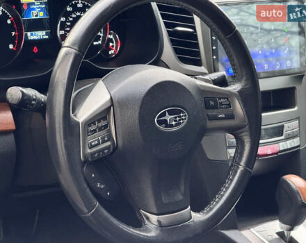 Серый Субару Аутбек, объемом двигателя 2.46 л и пробегом 297 тыс. км за 9300 $, фото 16 на Automoto.ua