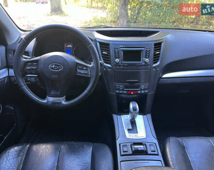 Сірий Субару Аутбек, об'ємом двигуна 2.46 л та пробігом 228 тис. км за 7800 $, фото 8 на Automoto.ua