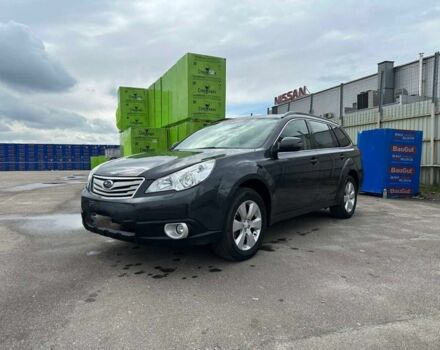 Серый Субару Аутбек, объемом двигателя 2.5 л и пробегом 201 тыс. км за 11000 $, фото 2 на Automoto.ua