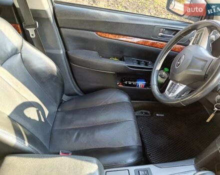 Серый Субару Аутбек, объемом двигателя 2.46 л и пробегом 178 тыс. км за 9999 $, фото 62 на Automoto.ua