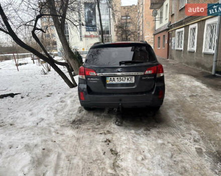 Сірий Субару Аутбек, об'ємом двигуна 2.46 л та пробігом 228 тис. км за 8200 $, фото 1 на Automoto.ua