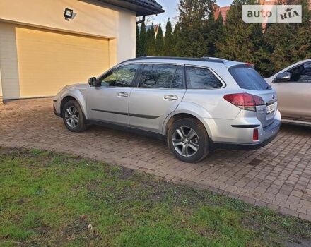 Серый Субару Аутбек, объемом двигателя 2.5 л и пробегом 322 тыс. км за 9700 $, фото 94 на Automoto.ua