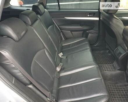 Серый Субару Аутбек, объемом двигателя 2.5 л и пробегом 322 тыс. км за 9700 $, фото 82 на Automoto.ua