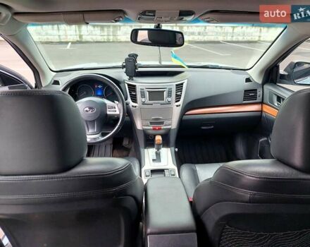 Сірий Субару Аутбек, об'ємом двигуна 2.46 л та пробігом 215 тис. км за 13250 $, фото 36 на Automoto.ua