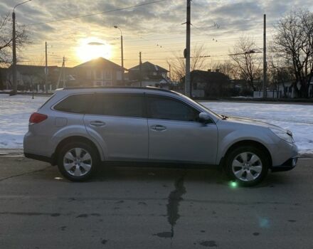 Сірий Субару Аутбек, об'ємом двигуна 2.5 л та пробігом 426 тис. км за 9500 $, фото 5 на Automoto.ua