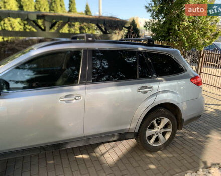 Сірий Субару Аутбек, об'ємом двигуна 2.46 л та пробігом 245 тис. км за 11000 $, фото 3 на Automoto.ua