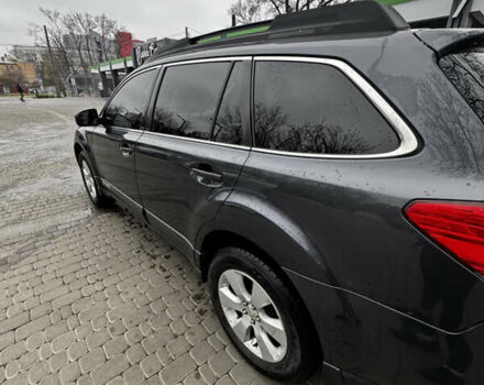 Серый Субару Аутбек, объемом двигателя 2.5 л и пробегом 235 тыс. км за 10000 $, фото 2 на Automoto.ua