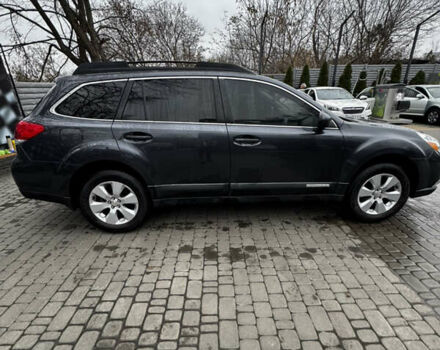 Серый Субару Аутбек, объемом двигателя 2.5 л и пробегом 235 тыс. км за 10000 $, фото 5 на Automoto.ua