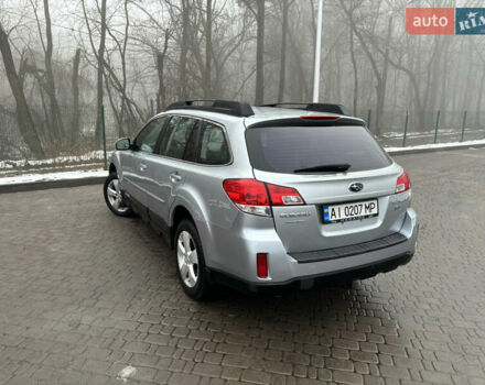 Сірий Субару Аутбек, об'ємом двигуна 2.5 л та пробігом 240 тис. км за 8900 $, фото 5 на Automoto.ua