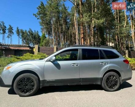 Сірий Субару Аутбек, об'ємом двигуна 2.46 л та пробігом 308 тис. км за 8500 $, фото 2 на Automoto.ua
