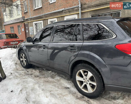 Сірий Субару Аутбек, об'ємом двигуна 2.46 л та пробігом 228 тис. км за 8200 $, фото 2 на Automoto.ua