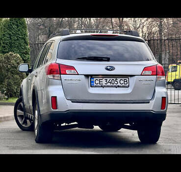 Серый Субару Аутбек, объемом двигателя 2.46 л и пробегом 297 тыс. км за 9300 $, фото 10 на Automoto.ua