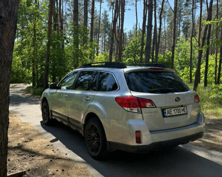 Сірий Субару Аутбек, об'ємом двигуна 2.46 л та пробігом 246 тис. км за 11900 $, фото 16 на Automoto.ua