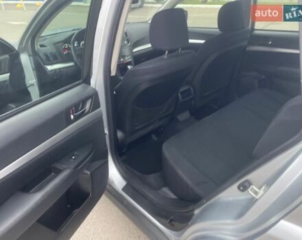 Серый Субару Аутбек, объемом двигателя 2 л и пробегом 180 тыс. км за 9490 $, фото 12 на Automoto.ua