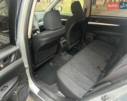 Серый Субару Аутбек, объемом двигателя 2.46 л и пробегом 216 тыс. км за 10700 $, фото 18 на Automoto.ua