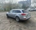 Серый Субару Аутбек, объемом двигателя 2 л и пробегом 300 тыс. км за 8000 $, фото 4 на Automoto.ua