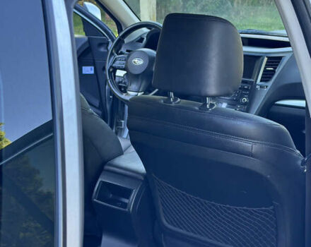 Сірий Субару Аутбек, об'ємом двигуна 2 л та пробігом 292 тис. км за 11800 $, фото 26 на Automoto.ua