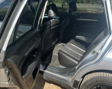 Серый Субару Аутбек, объемом двигателя 2.46 л и пробегом 225 тыс. км за 10500 $, фото 6 на Automoto.ua