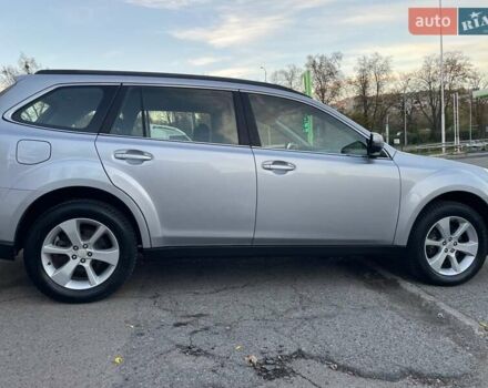 Серый Субару Аутбек, объемом двигателя 2 л и пробегом 181 тыс. км за 9999 $, фото 18 на Automoto.ua