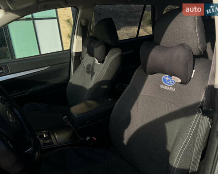 Серый Субару Аутбек, объемом двигателя 2 л и пробегом 267 тыс. км за 6800 $, фото 6 на Automoto.ua