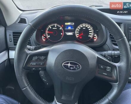 Серый Субару Аутбек, объемом двигателя 2 л и пробегом 181 тыс. км за 9999 $, фото 10 на Automoto.ua