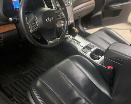 Сірий Субару Аутбек, об'ємом двигуна 2.5 л та пробігом 121 тис. км за 12500 $, фото 5 на Automoto.ua