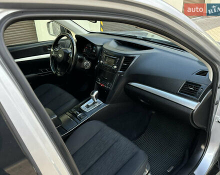 Серый Субару Аутбек, объемом двигателя 2 л и пробегом 269 тыс. км за 7950 $, фото 42 на Automoto.ua