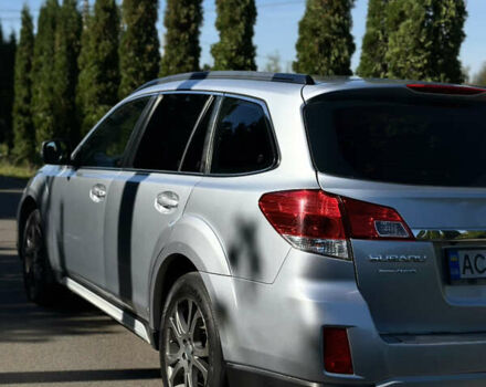 Сірий Субару Аутбек, об'ємом двигуна 2 л та пробігом 292 тис. км за 11800 $, фото 12 на Automoto.ua