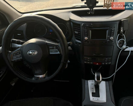 Серый Субару Аутбек, объемом двигателя 2 л и пробегом 267 тыс. км за 6800 $, фото 10 на Automoto.ua