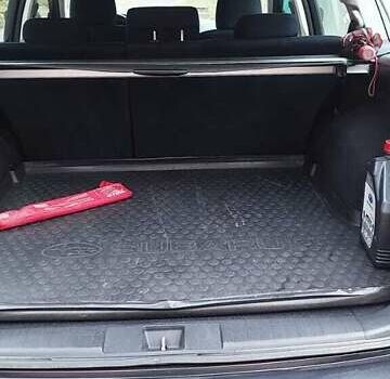 Серый Субару Аутбек, объемом двигателя 2.46 л и пробегом 180 тыс. км за 9000 $, фото 2 на Automoto.ua