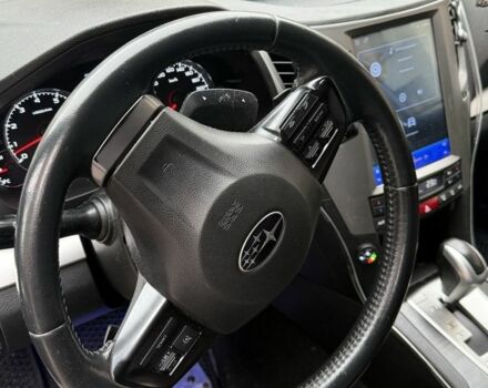 Серый Субару Аутбек, объемом двигателя 2.5 л и пробегом 270 тыс. км за 9500 $, фото 3 на Automoto.ua