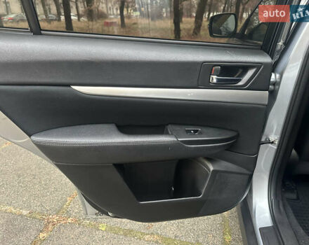 Серый Субару Аутбек, объемом двигателя 2.46 л и пробегом 216 тыс. км за 10700 $, фото 17 на Automoto.ua