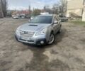Серый Субару Аутбек, объемом двигателя 2 л и пробегом 300 тыс. км за 8000 $, фото 1 на Automoto.ua