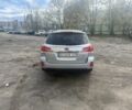 Серый Субару Аутбек, объемом двигателя 2 л и пробегом 300 тыс. км за 8000 $, фото 3 на Automoto.ua