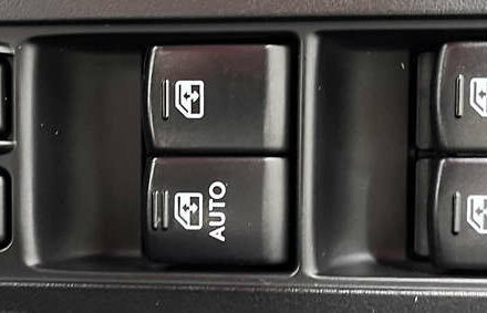 Субару Аутбек 2013 в Львове на Automoto.ua Серый Субару Аутбек, объемом двигателя 2 л и пробегом 180 тыс. км за 11150 $, фото 28 на Automoto.ua