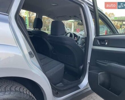 Серый Субару Аутбек, объемом двигателя 2 л и пробегом 181 тыс. км за 9999 $, фото 5 на Automoto.ua