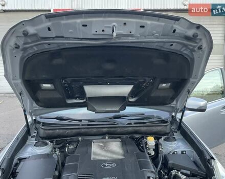 Серый Субару Аутбек, объемом двигателя 2 л и пробегом 181 тыс. км за 9999 $, фото 13 на Automoto.ua