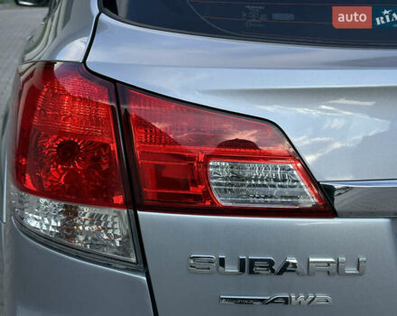 Серый Субару Аутбек, объемом двигателя 2 л и пробегом 269 тыс. км за 7950 $, фото 17 на Automoto.ua