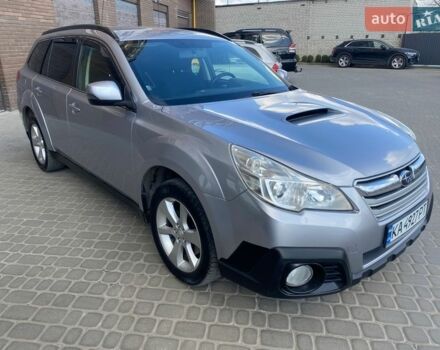 Серый Субару Аутбек, объемом двигателя 2 л и пробегом 265 тыс. км за 12000 $, фото 7 на Automoto.ua
