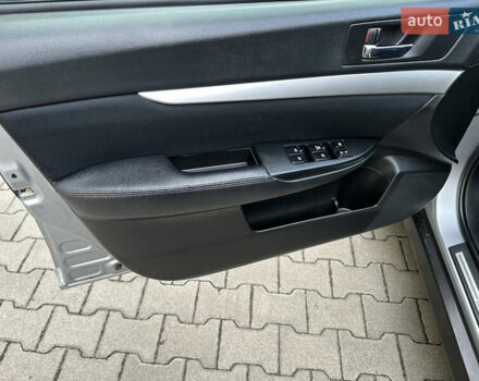 Серый Субару Аутбек, объемом двигателя 2 л и пробегом 269 тыс. км за 7950 $, фото 24 на Automoto.ua