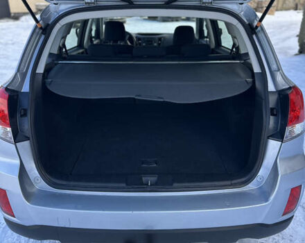 Сірий Субару Аутбек, об'ємом двигуна 2 л та пробігом 262 тис. км за 11000 $, фото 11 на Automoto.ua