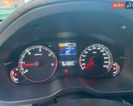 Сірий Субару Аутбек, об'ємом двигуна 2 л та пробігом 275 тис. км за 9999 $, фото 5 на Automoto.ua