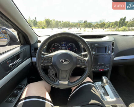 Сірий Субару Аутбек, об'ємом двигуна 2.5 л та пробігом 120 тис. км за 14000 $, фото 18 на Automoto.ua